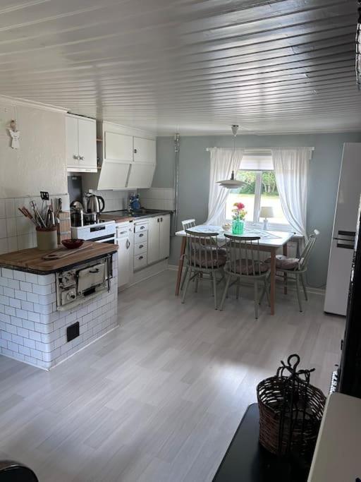 Seaside House In A Old Farm Near Falkenberg, 500M To Beach Екстер'єр фото